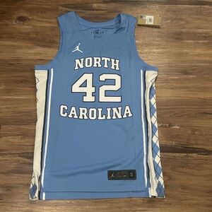 Jordan Brand UNC Sean May Jersey Size Small New With Tags